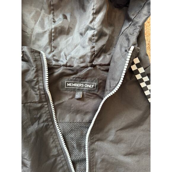 MEMBERS ONLY  1/2 zip Jacket/coat size Lg, Black; Windbreaker, Pullover, Hooded - Picture 5 of 11